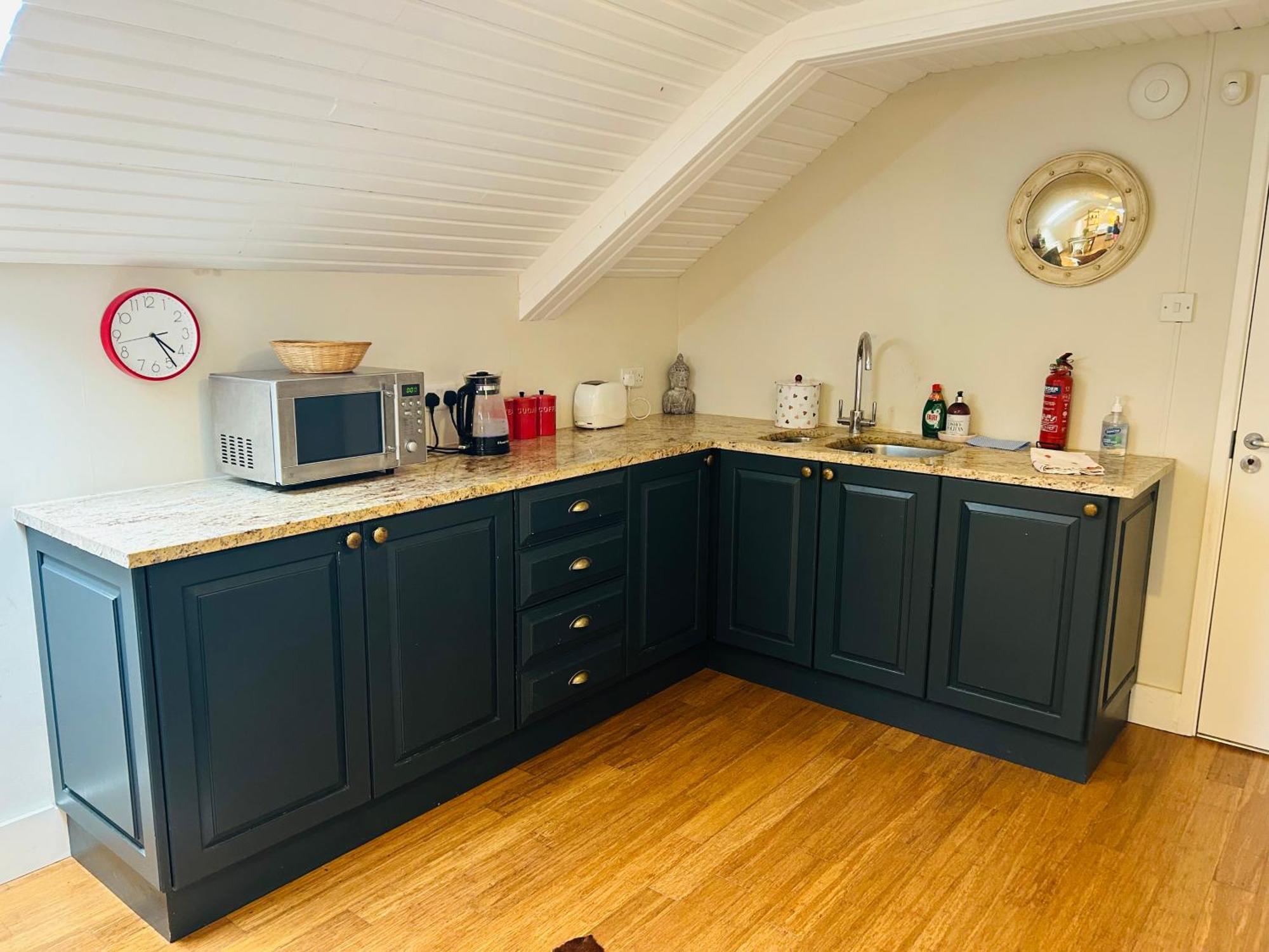 Glastonbury Festival En-Suite Studio With Kitchenette - 2 Miles To Site Εξωτερικό φωτογραφία